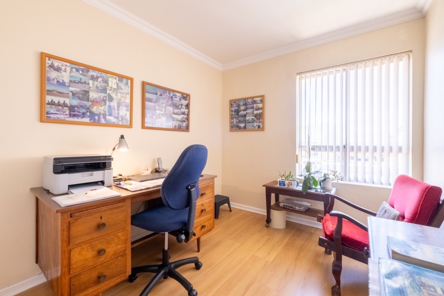 4 Bedroom Property for Sale in Greenways Golf Estate Western Cape